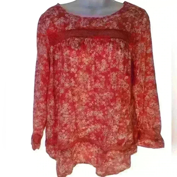 Gap Red Floral Mesh Detail Top Size L - Picture 1 of 9
